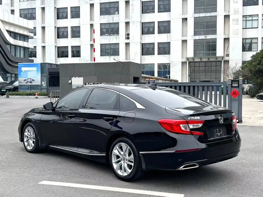 Honda Accord 2021 — фото 4