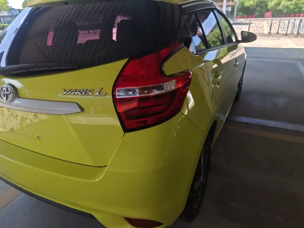 Toyota Yaris L 2018 — фото 8