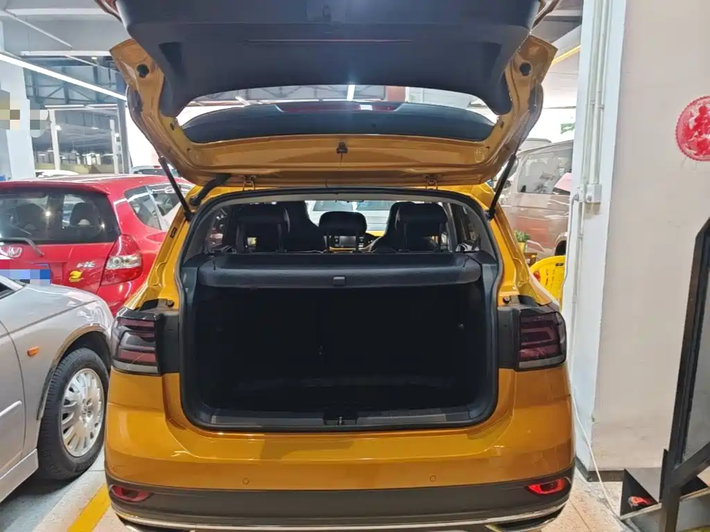 Volkswagen T-Cross 2020 — фото 19