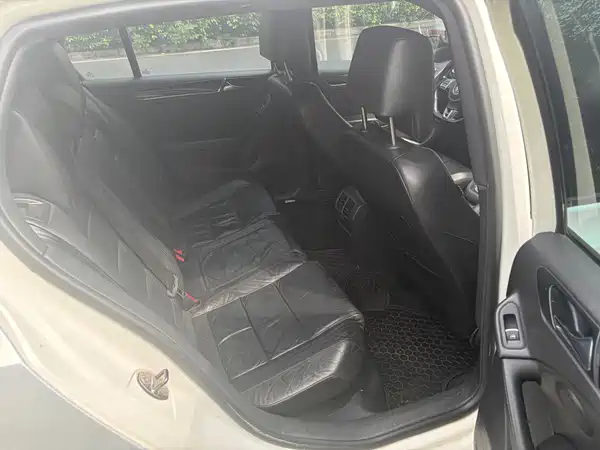 Volkswagen Golf GTI 2012