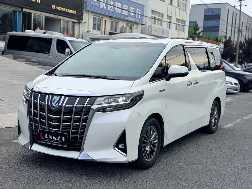 Toyota Alphard 2020 — фото 1