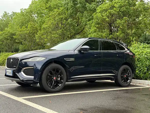 Jaguar F-PACE 2021