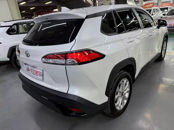 Toyota Frontlander 2023