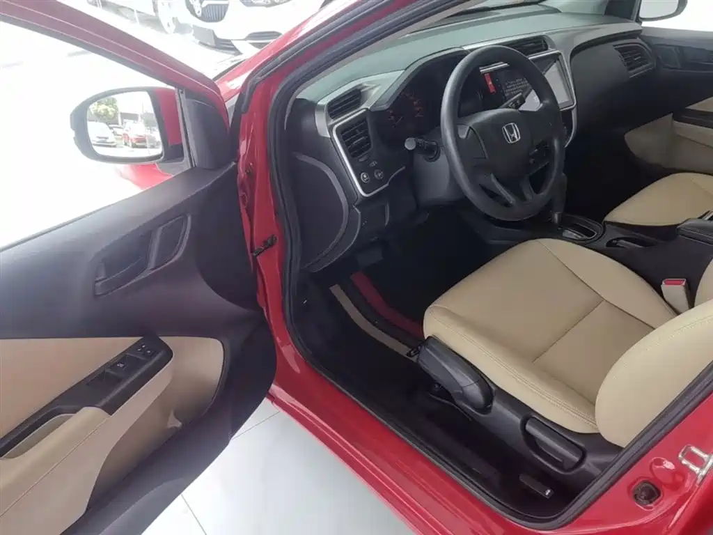 Honda City 2017 — фото 16