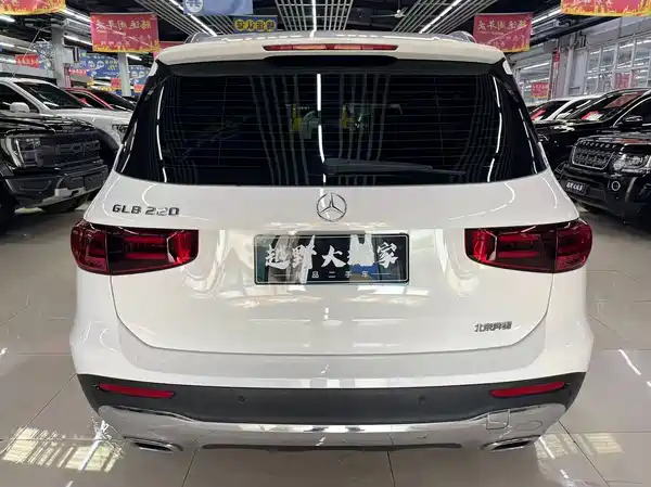 Mercedes-Benz GLB 2025