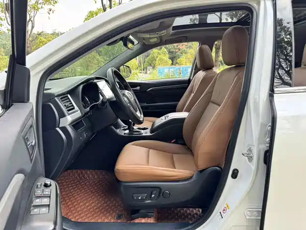 Toyota Highlander 2020