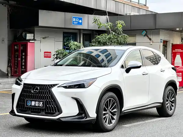 Lexus NX 2023