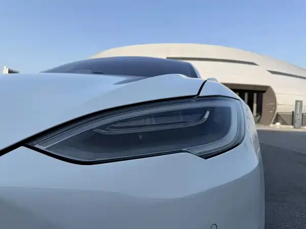 Tesla Model S 2019