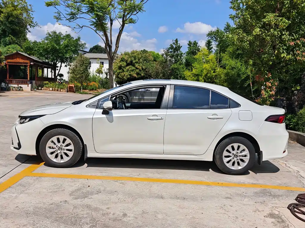 Toyota Corolla 2020 — фото 10