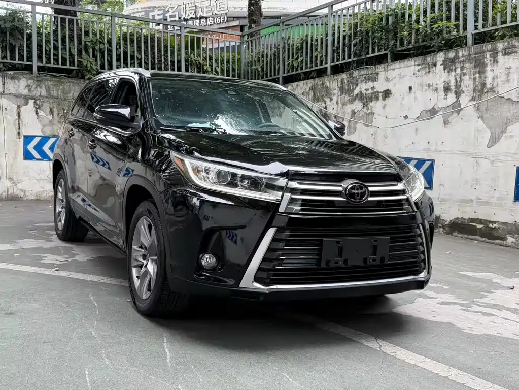 Toyota Highlander 2020