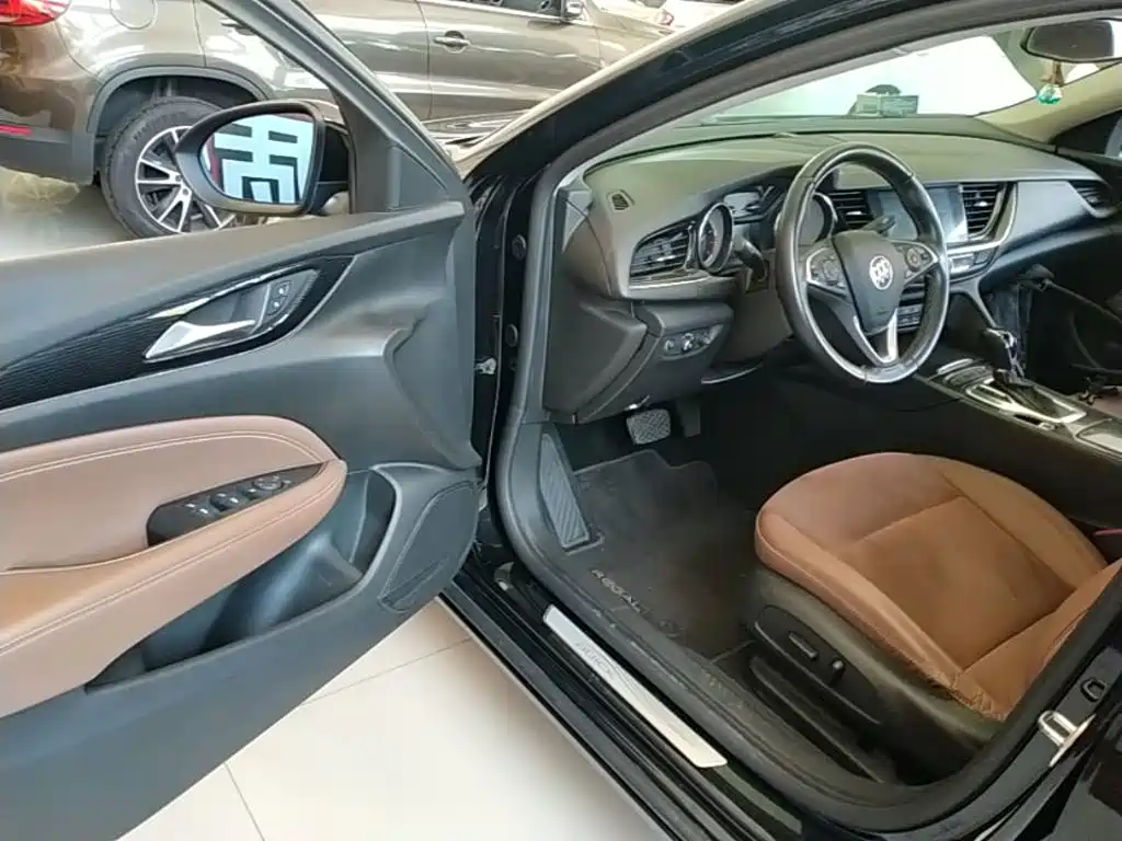 Buick Regal 2020 — фото 16