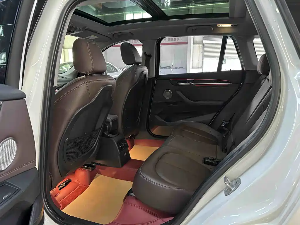 BMW X1 2022 — фото 14