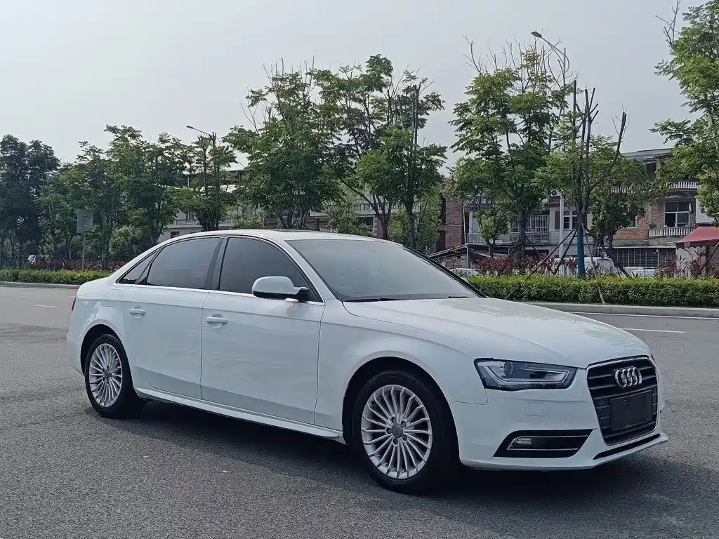 Audi A4L 2013
