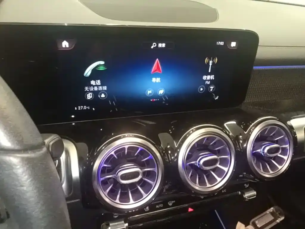 Mercedes-Benz GLB 2021 — фото 20