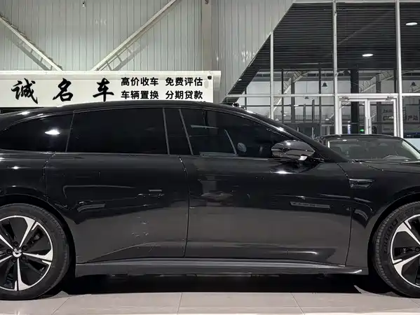 NIO ET5T 2025