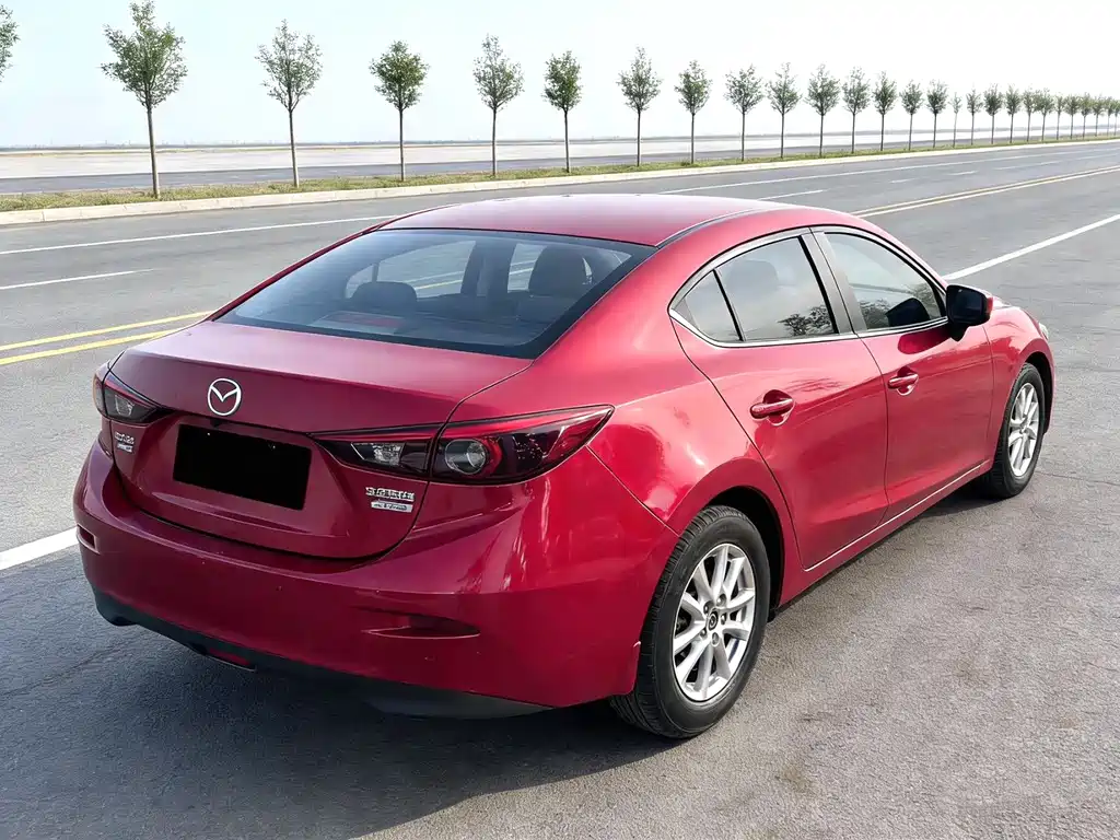 Mazda 3 Axela 2015 — фото 8