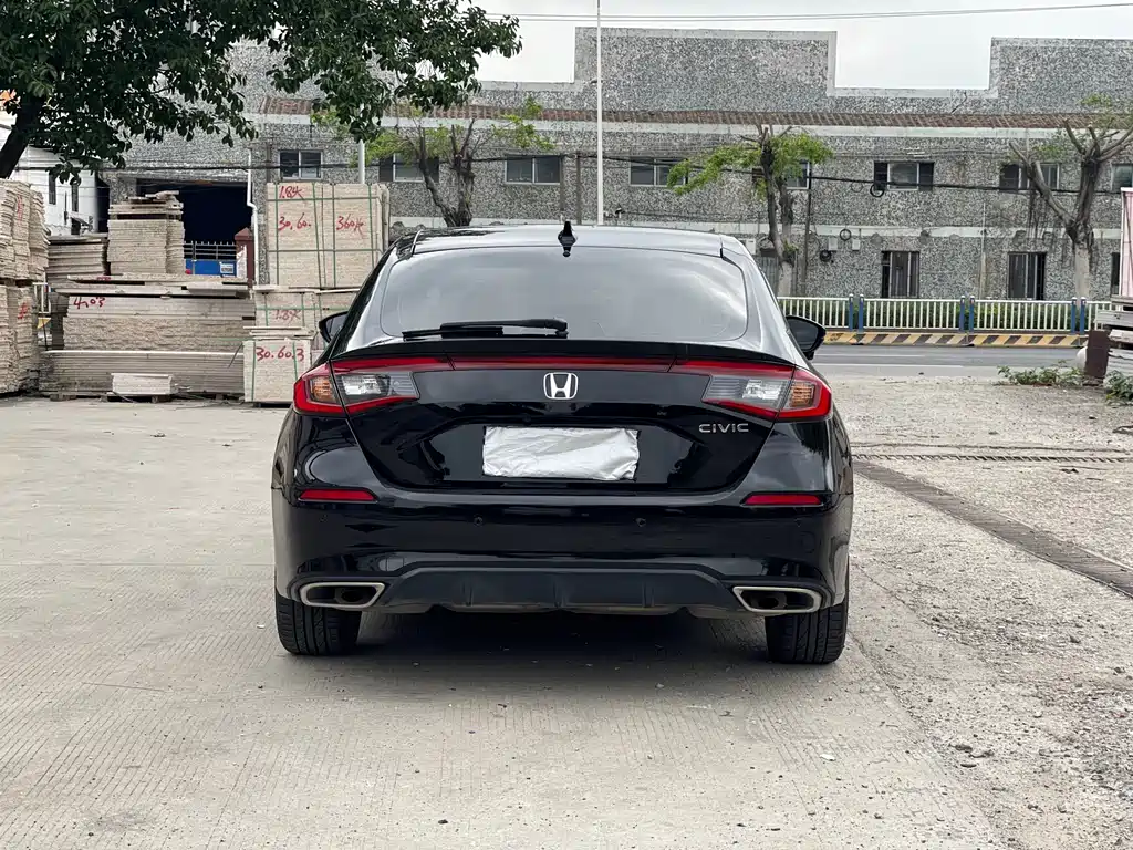 Honda Civic 2024 — фото 11