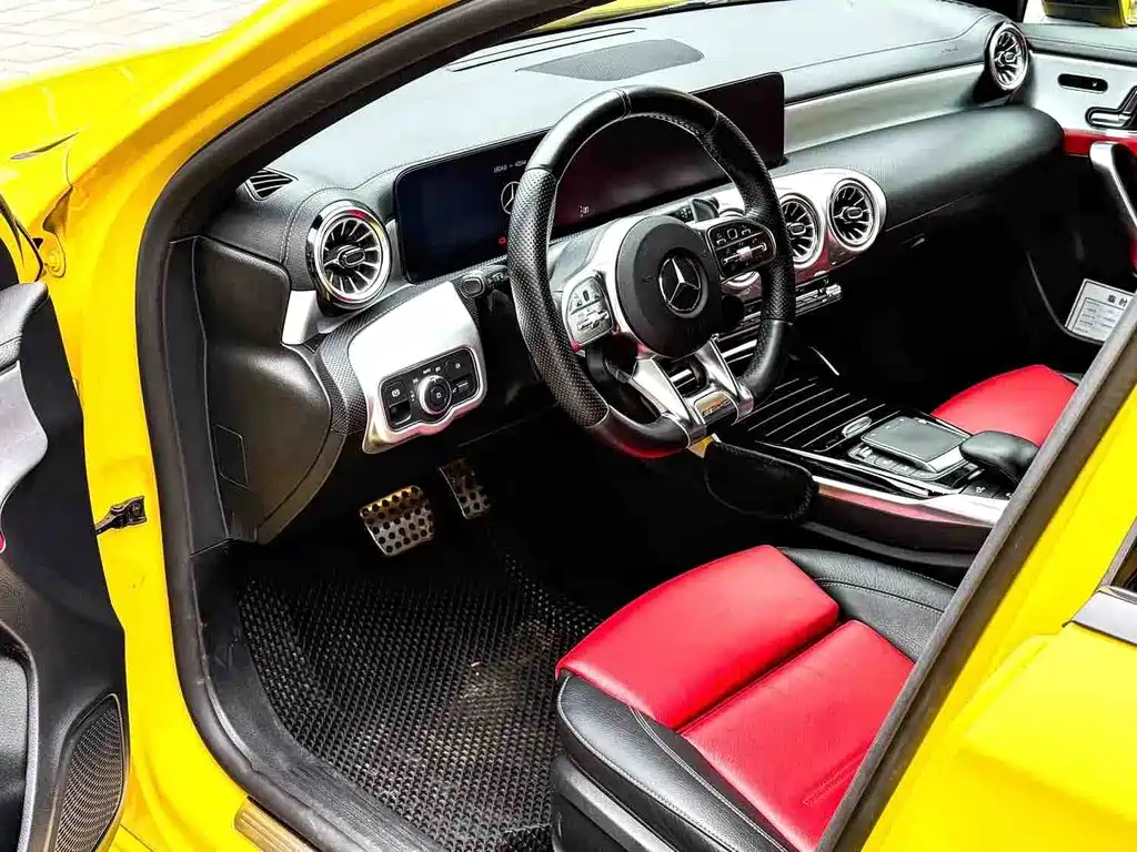 Mercedes-Benz A-Class AMG 2023 — фото 4