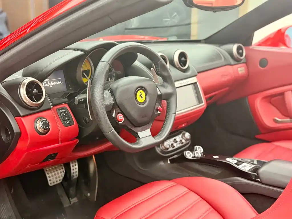 Ferrari California T 2011 — фото 12