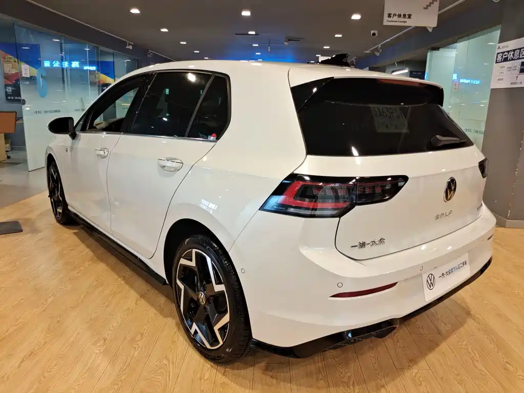 Volkswagen Golf 2026