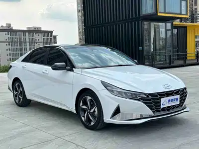 Hyundai Elantra 2022