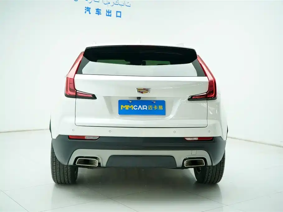 Cadillac XT4 2022 — фото 12