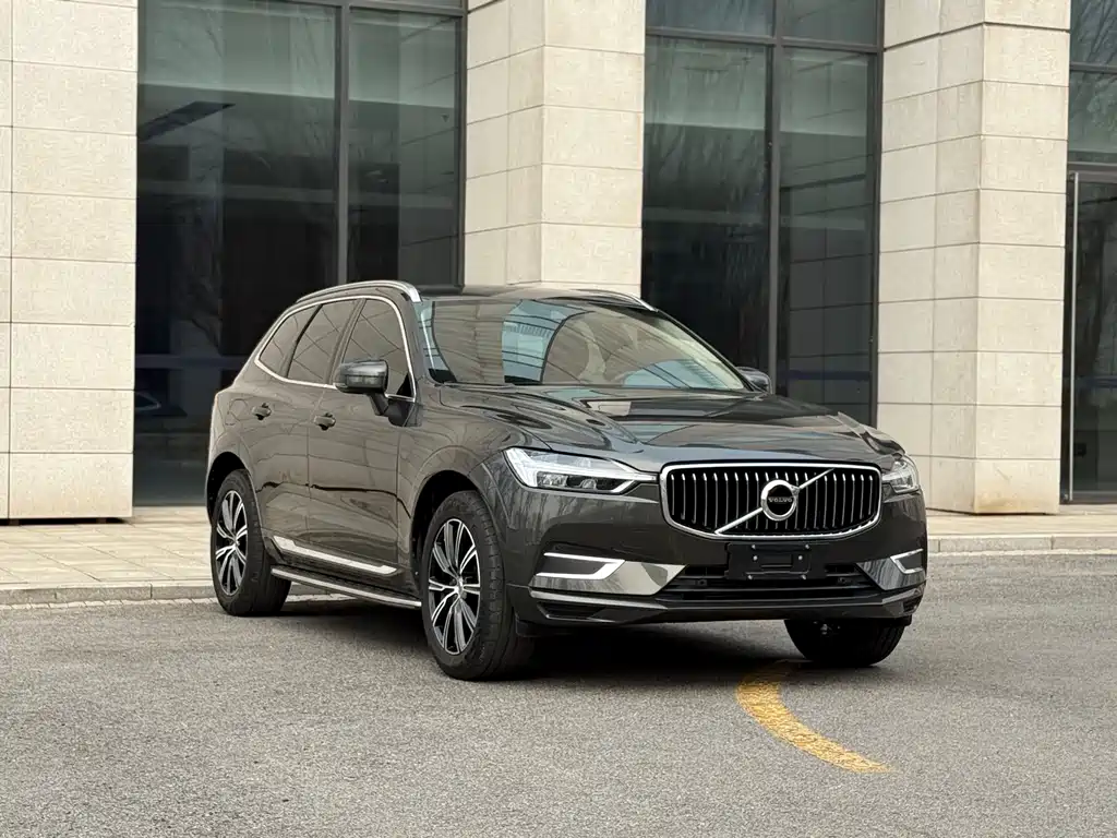 Volvo XC60 2020 — фото 3