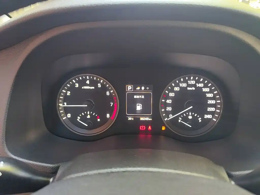 Hyundai Tucson 2016 — фото 12