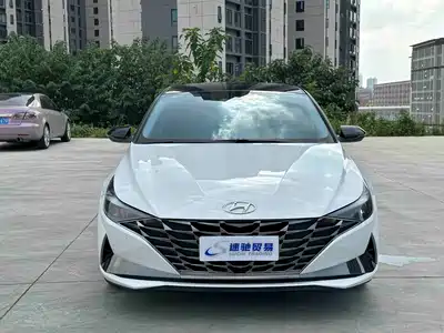 Hyundai Elantra 2022