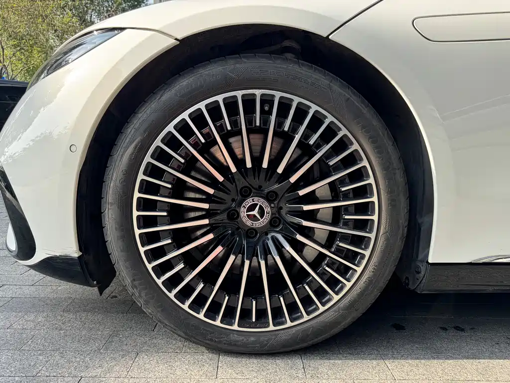 Mercedes-Benz EQS 2023 — фото 25