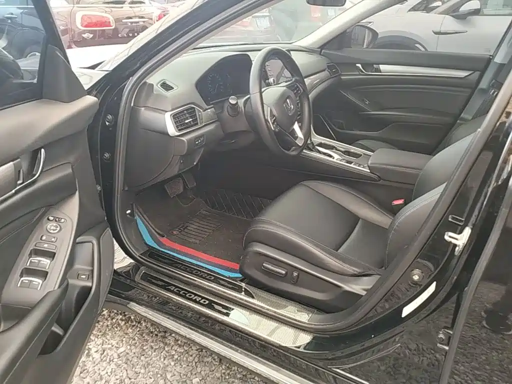 Honda Accord 2021 — фото 16