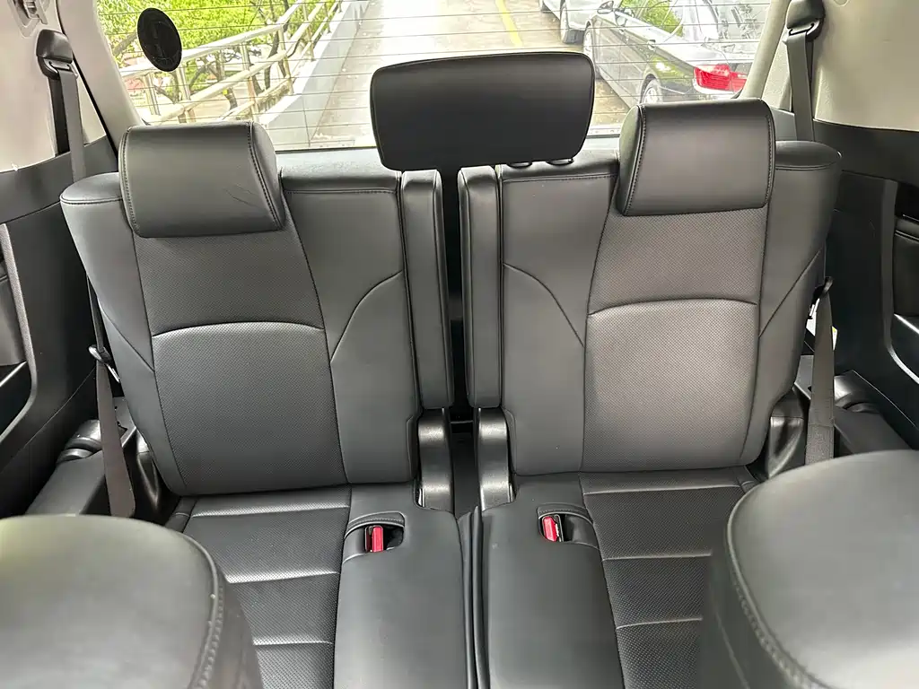 Toyota Vellfire 2022 — фото 14
