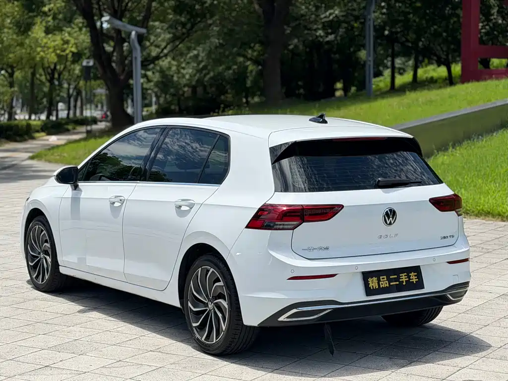 Volkswagen Golf 2022