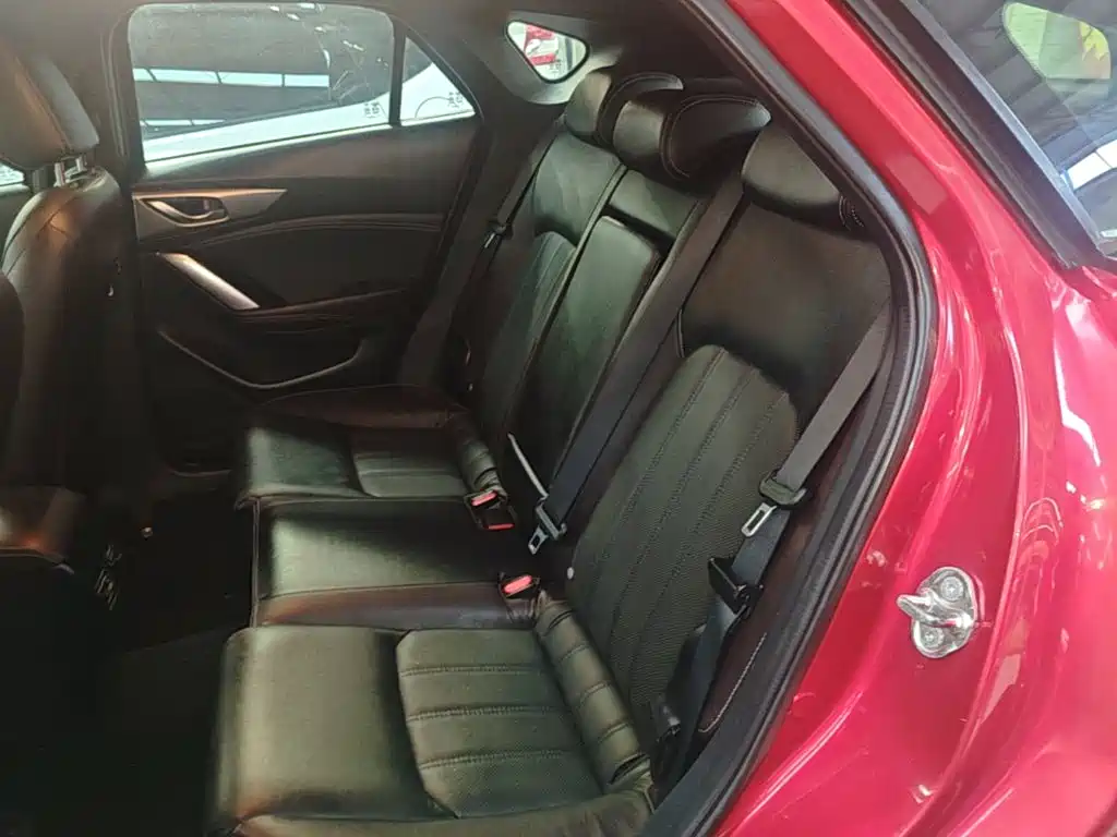 Mazda CX-4 2017 — фото 17