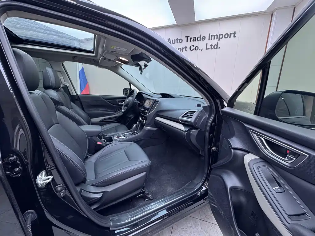 Subaru Forester 2022 — фото 22