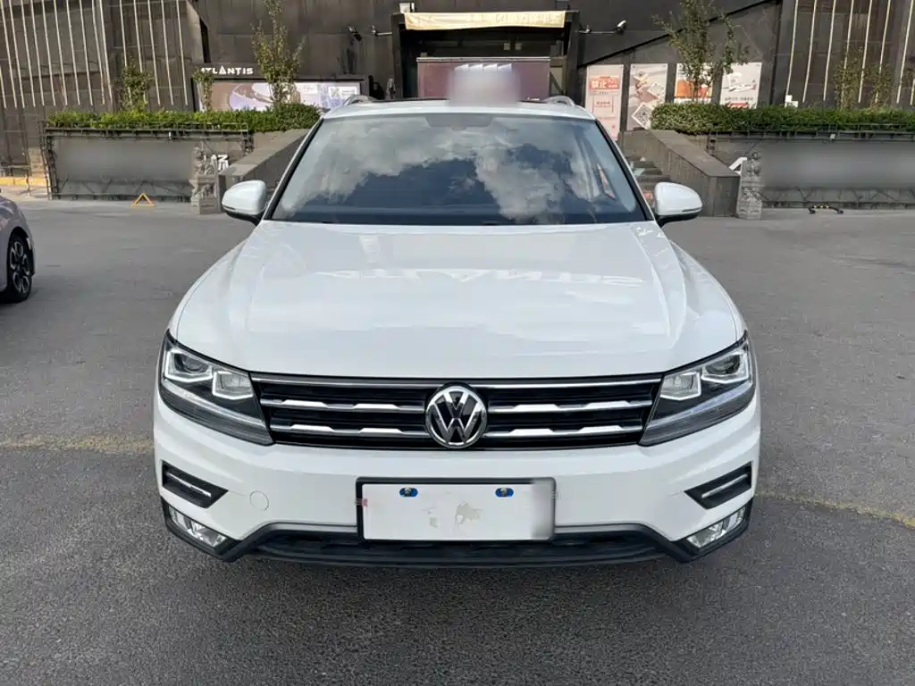 Volkswagen Tiguan L 2020 — фото 9