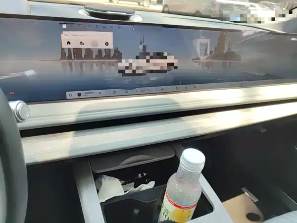 Geely Galaxy E8 2024