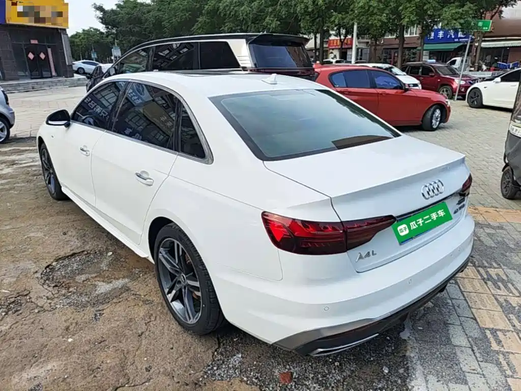 Audi A4L 2023