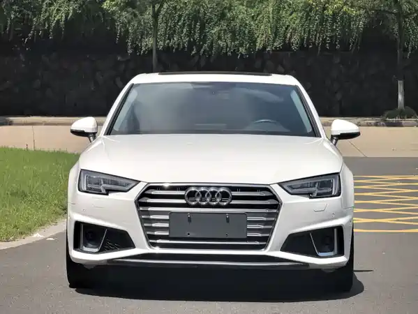 Audi A4L 2020