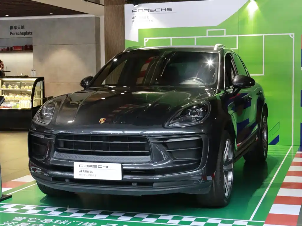 Porsche Macan 2023 — фото 18
