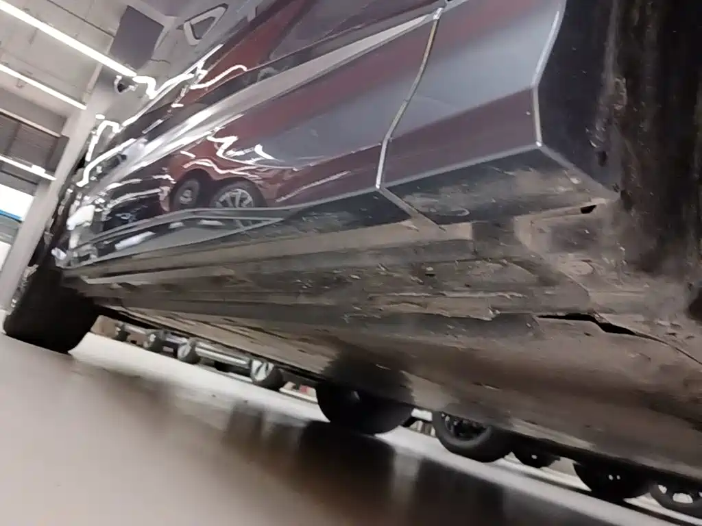 Audi Q4 E-Tron 2023 — фото 21