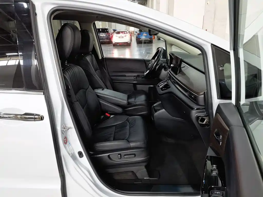 Honda Odyssey 2022 — фото 23