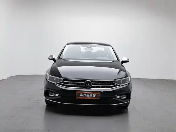 Volkswagen Magotan 2024