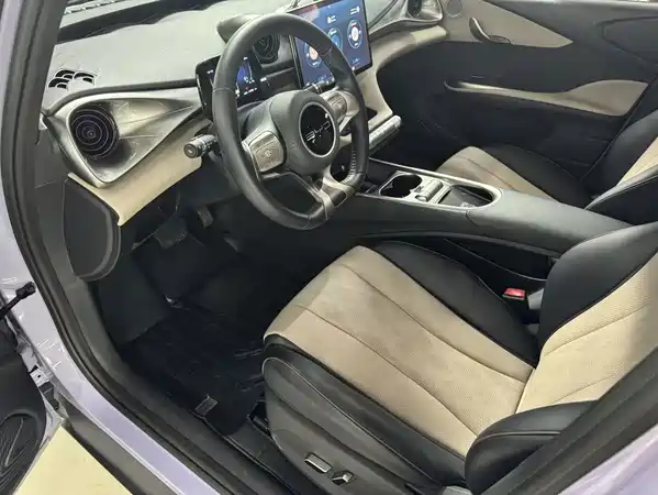 BYD Dolphin 2023