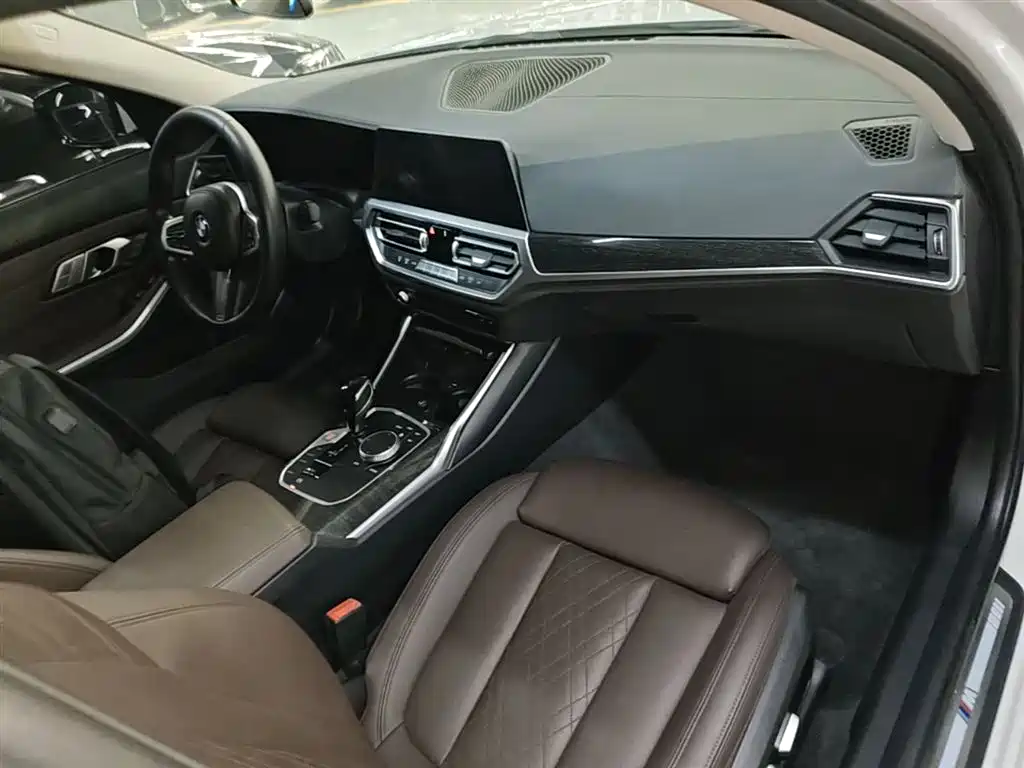 BMW 3 Series 2022 — фото 10