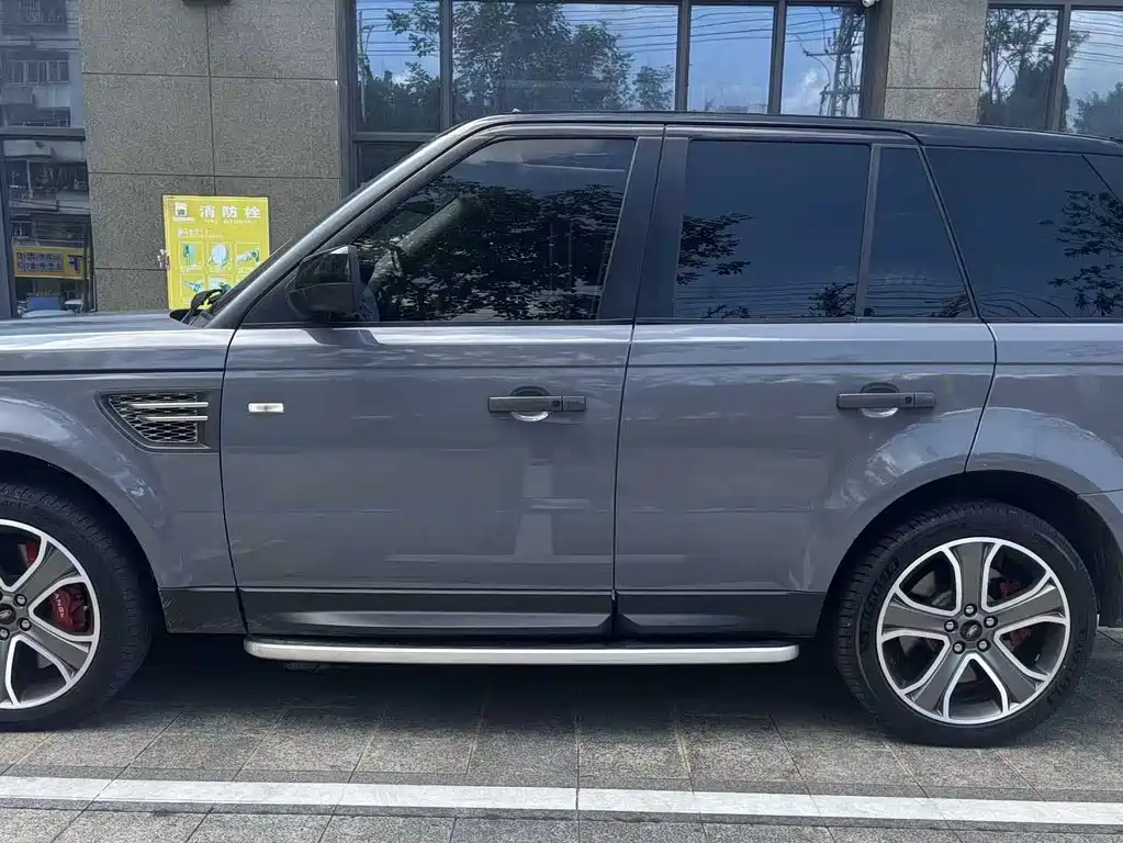 Land Rover Sport 2011