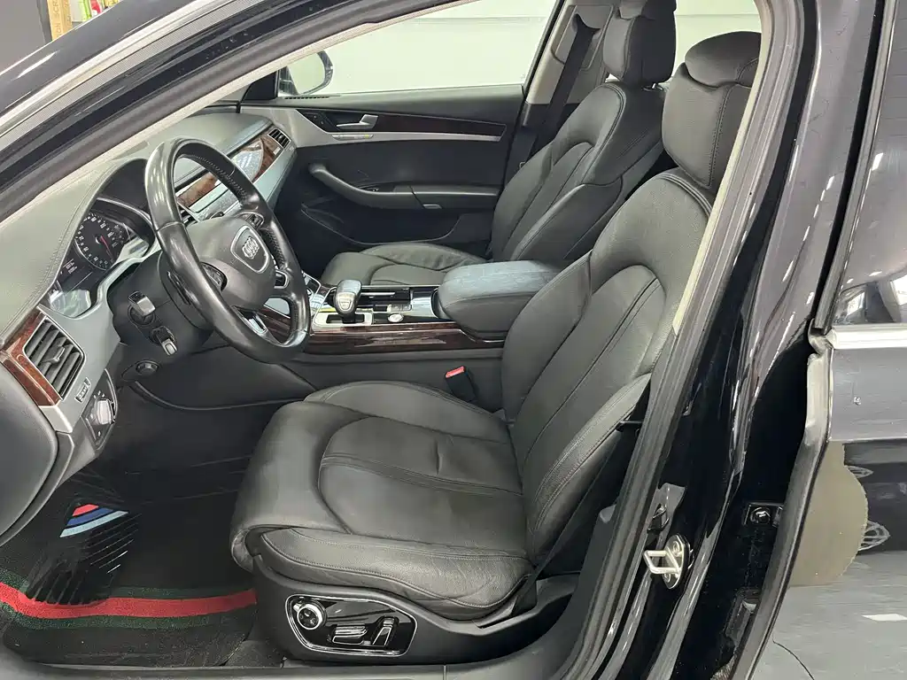 Audi A8 2013