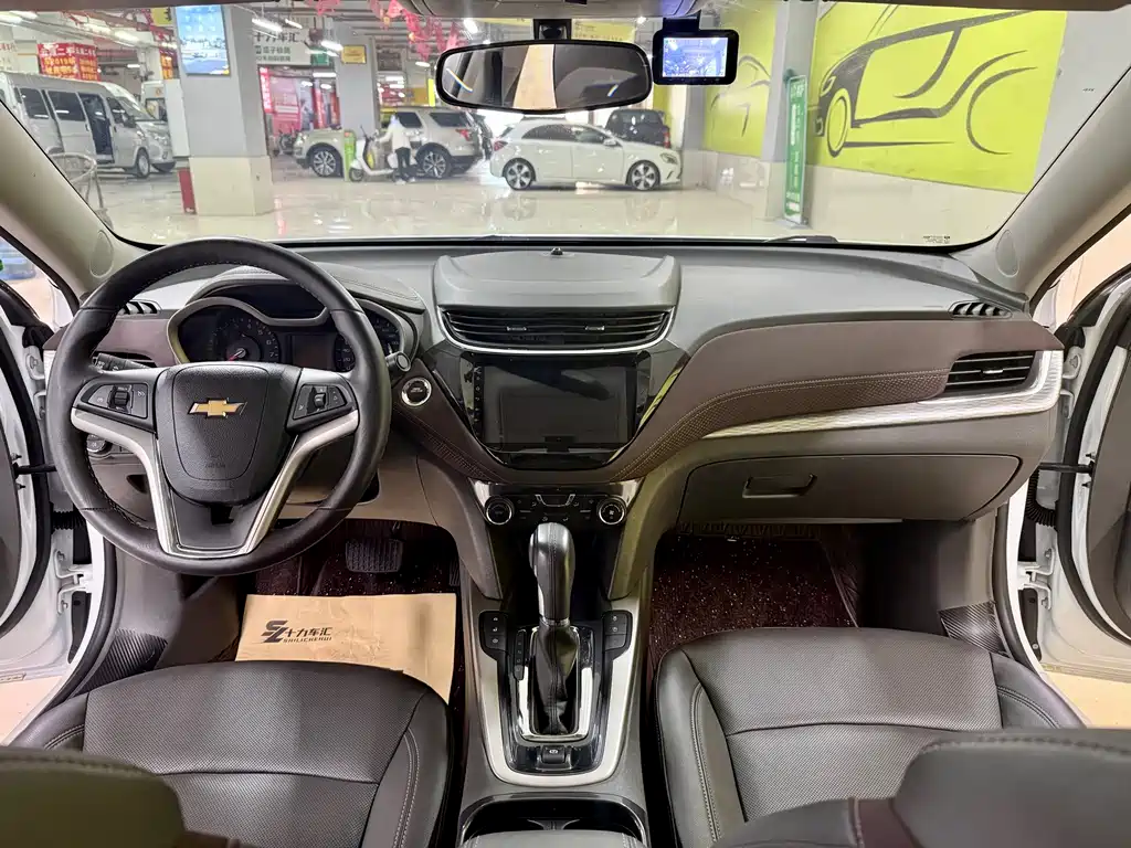 Chevrolet Malibu 2019 — фото 12