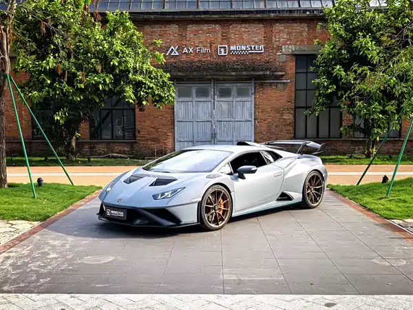 Lamborghini Huracan 2021