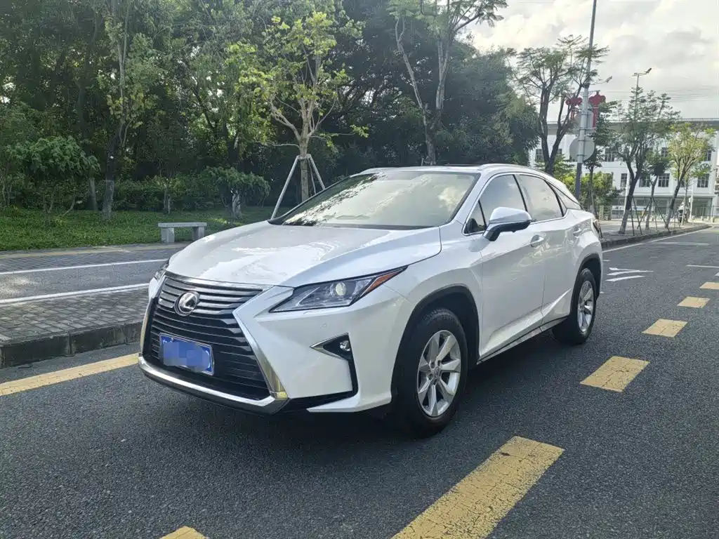 Lexus RX 2017 — фото 1